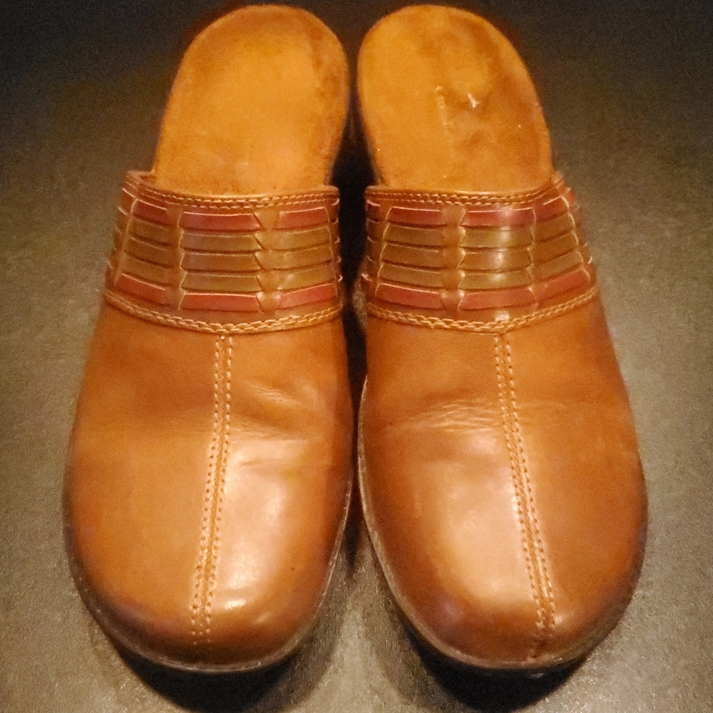 Croft & Barrow Brown Leather Mules